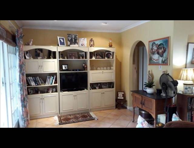 2 BEDROOM SIMPLEX SOLD IN SHERWOOD
